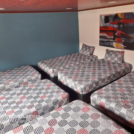La Parada Del Tren Hostel Bogota Ngoại thất bức ảnh