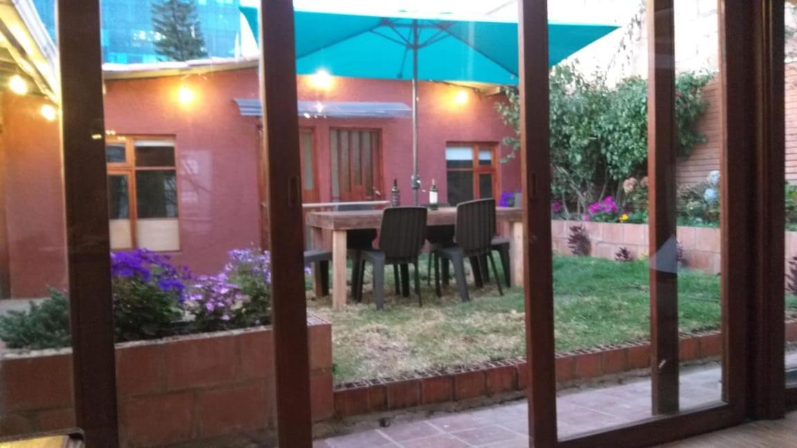 La Parada Del Tren Hostel Bogota Ngoại thất bức ảnh
