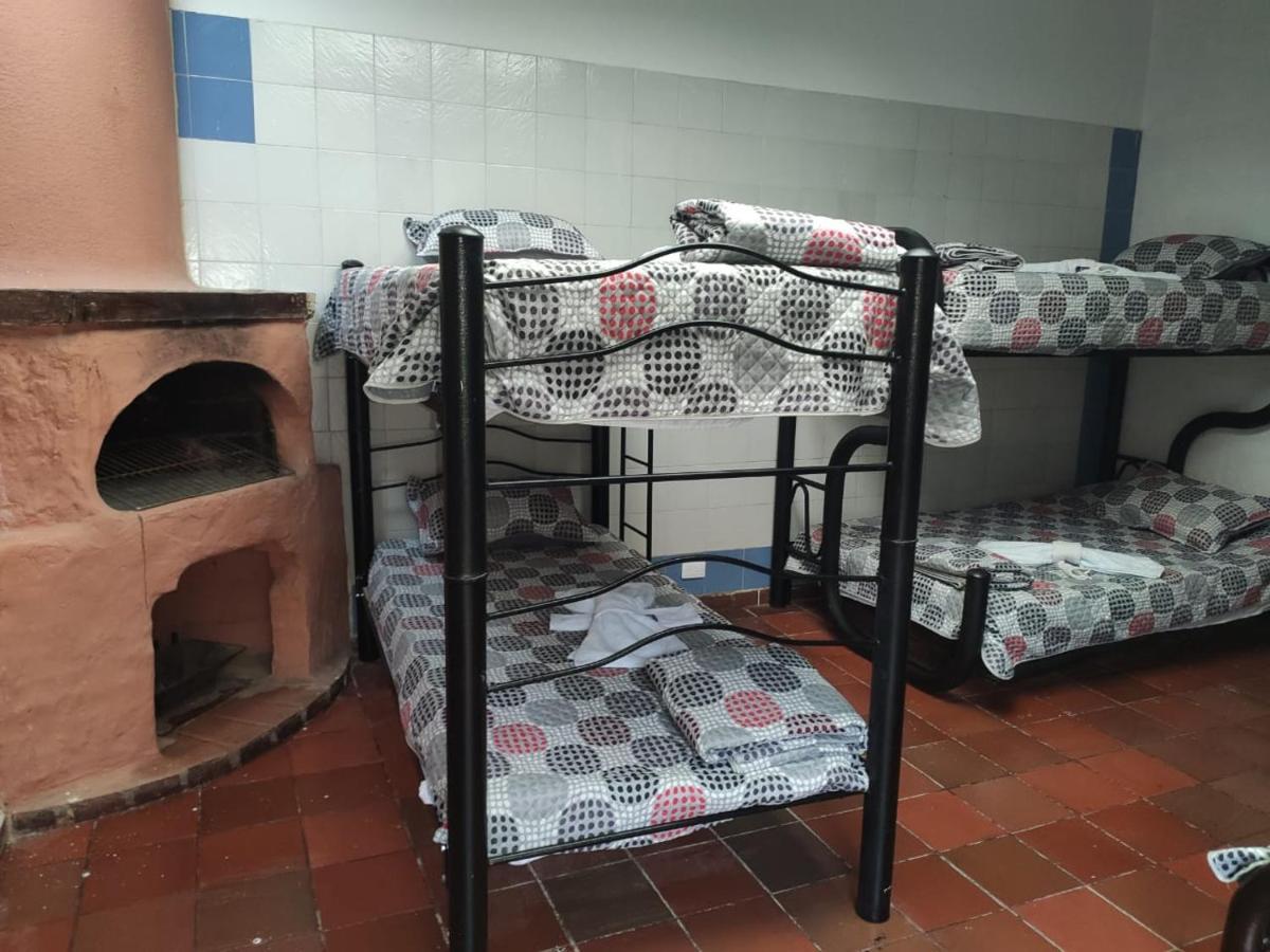 La Parada Del Tren Hostel Bogota Ngoại thất bức ảnh