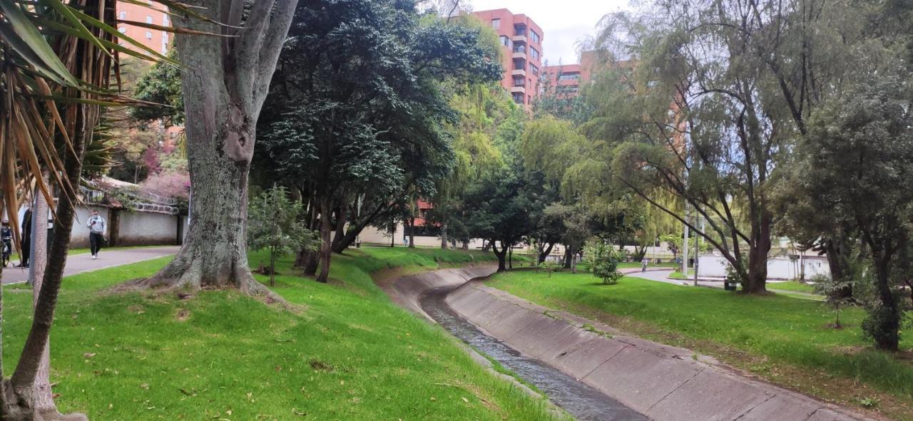 La Parada Del Tren Hostel Bogota Ngoại thất bức ảnh