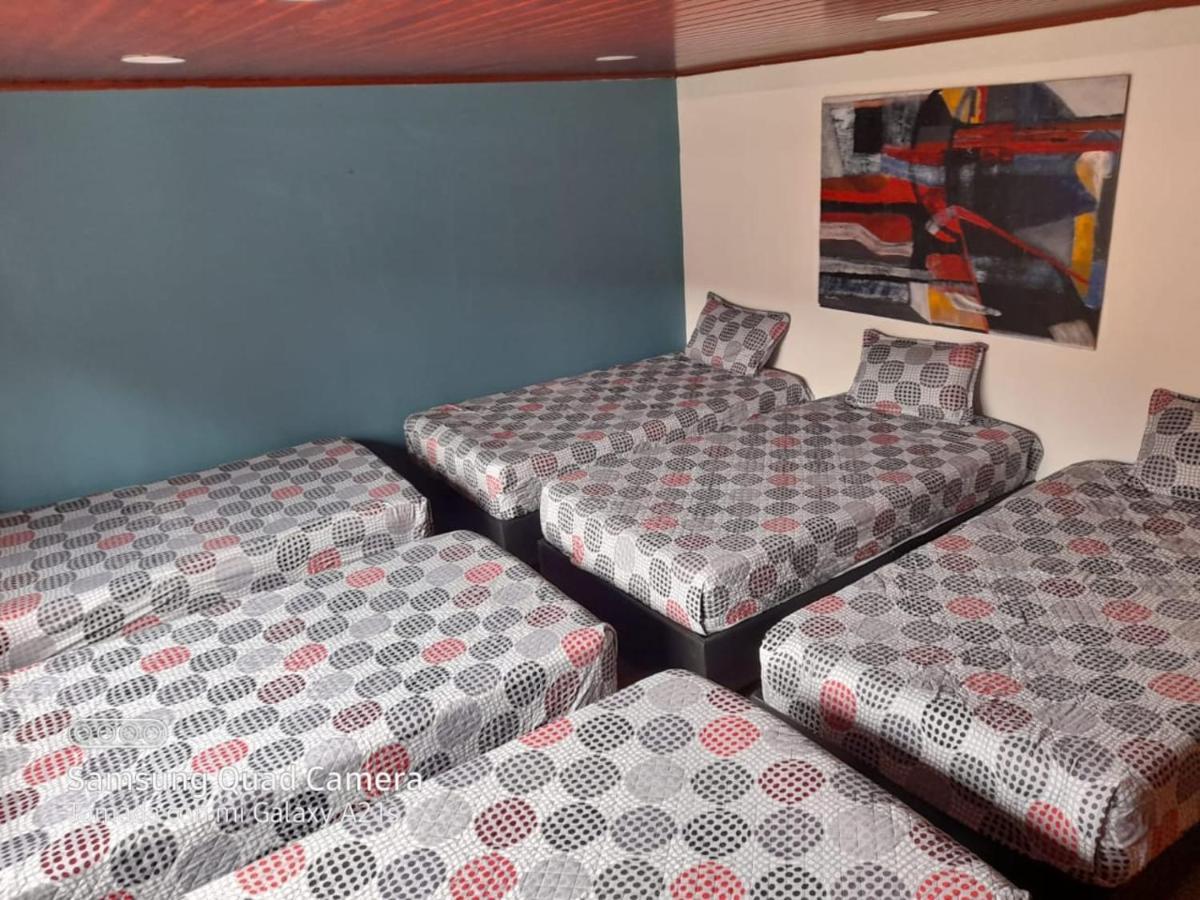 La Parada Del Tren Hostel Bogota Ngoại thất bức ảnh